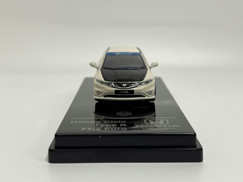 Paragon Honda Civic 2007 Type R FN2 White LHD 1:64 Paragon 55398