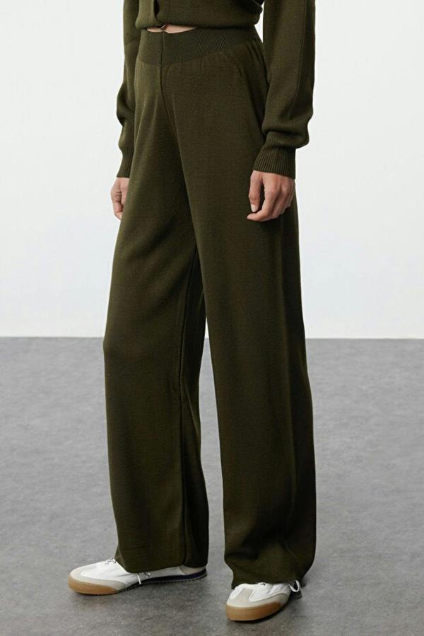 WOVCOR 2-Piece Crop Knit Top & Pants Set