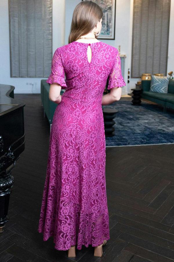 HotSquash Keyhole Lace Dress with Asymmetric Hem