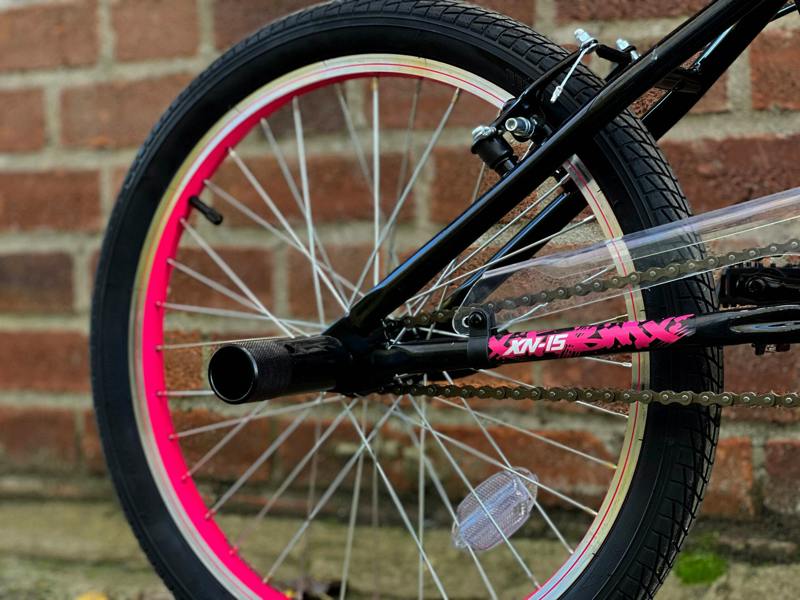 XN-15 20" Kids BMX Single Speed - Black/Pink