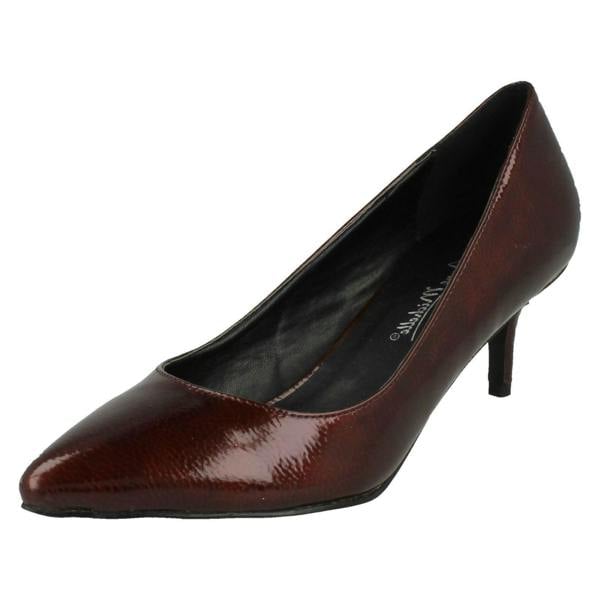Anne Michelle Ladies Anne Michelle Kitten Heel Crinkle Patent Court Shoes