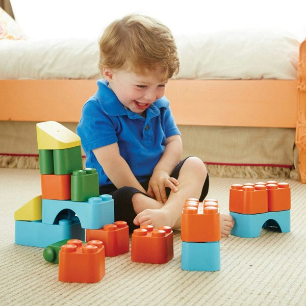 Green Toys Set of 18 Building Blocks - Made From 100% Recycled Plastic