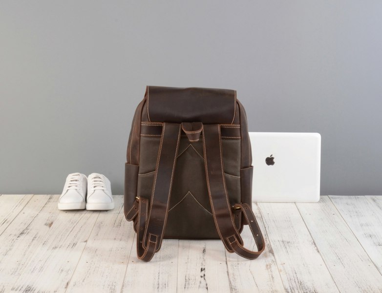 Touribag Vintage Look Leather Backpack - Dark Brown