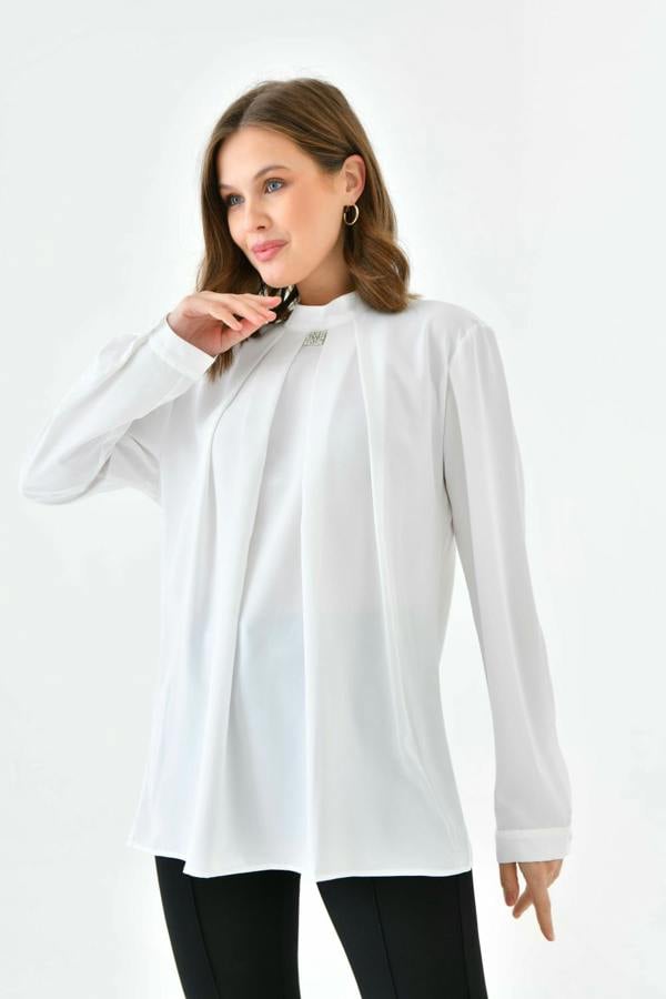 Hoxton Gal Oversized Long Sleeves Brooch Detailed Top in White