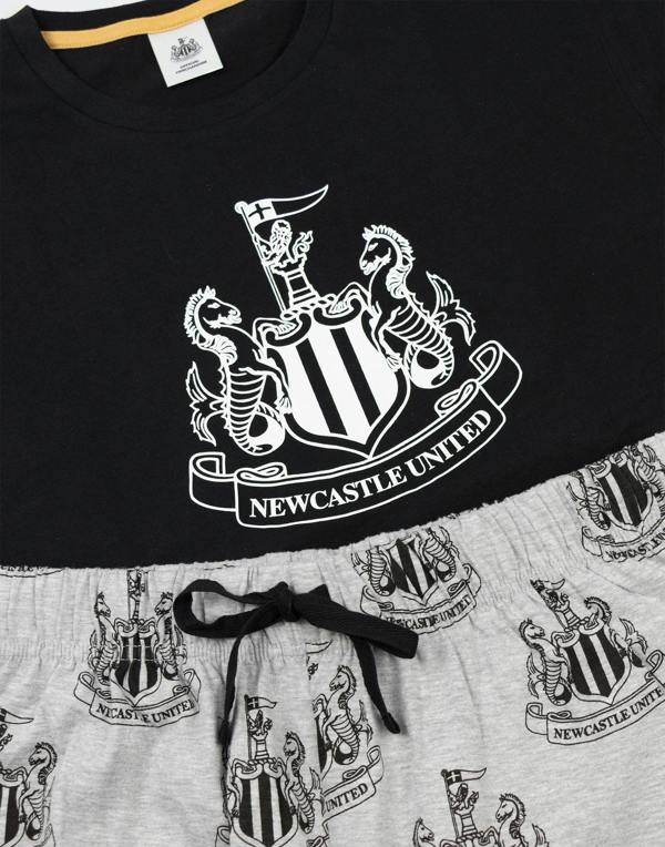 Newcastle United Mens Black Logo Short Sleeve Long Leg Pyjama Set