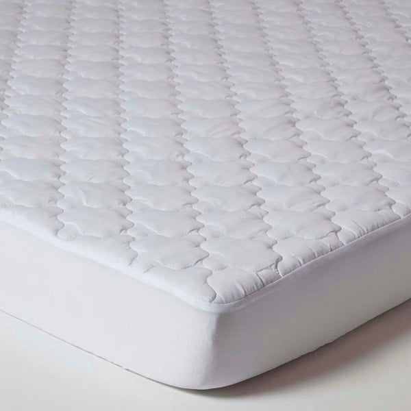 HOMESCAPES Luxury Triple Fill Mattress Protector