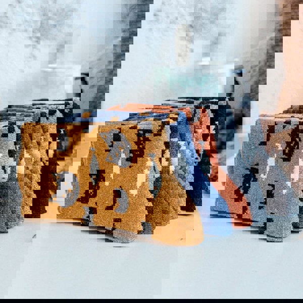 Anyfootwear 5 Pairs Size 5-9 Mix Color Kittens Winter Thick And Warm Wool Socks Casual Euramerican National Wind-Flowers Fashion Cotton Socks