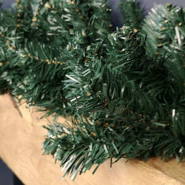 Samuel Alexander 2.7m x 25cm Plain Green Christmas Garland with 200 Tips