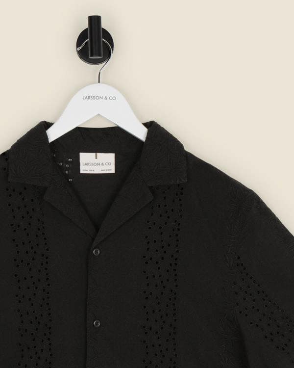 Larsson & Co Kari - Leaf Embossed Short Sleeve Shirt