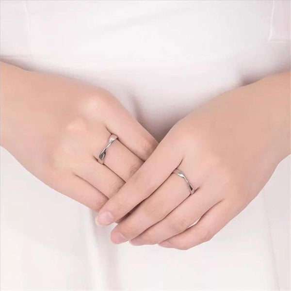 The Colourful Aura Adjustable Silver Couple Promise Mobius Twist Infinity Ring Set