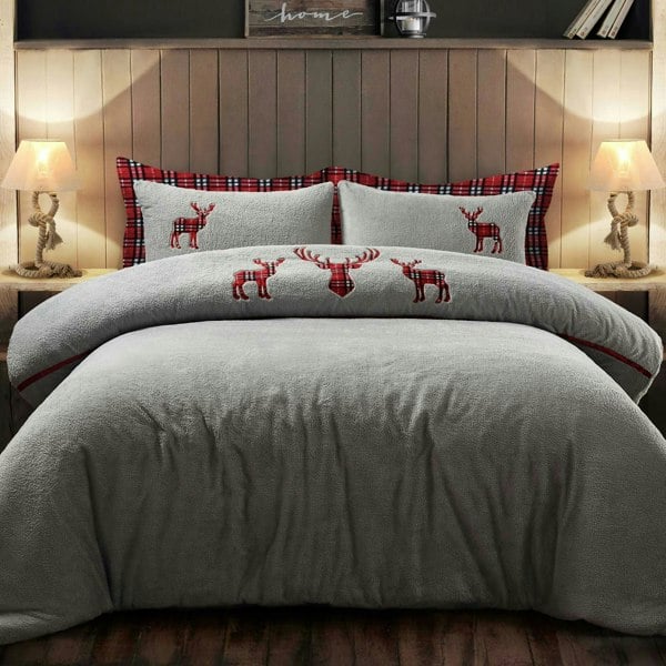 Velosso Standing Stag Teddy Fluffy and Warm Fleece Duvet Cover Set