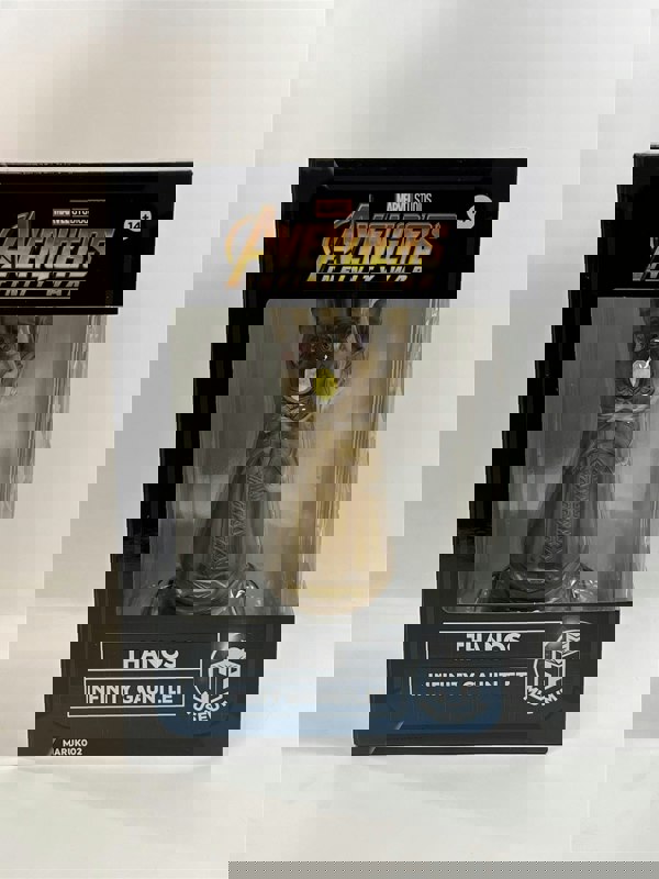 Eaglemoss Thanos Infinity Gauntlet Avengers Infinity War Polyresin 20cm Prop on Stand