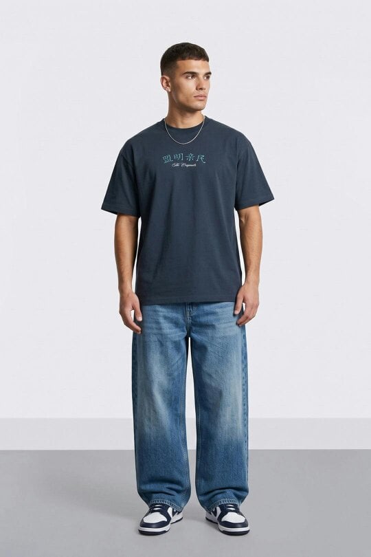 London Attitude Oversized Japanese Dragon Graphic T-Shirt