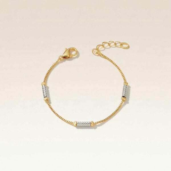 The Colourful Aura Gold plated Silver Thread Minimalistic Bracelet