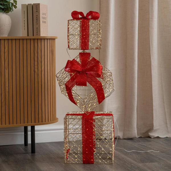 Samuel Alexander 96cm Gold Light Up Christmas Parcel Stack with 500 Warm White LEDs & Timer
