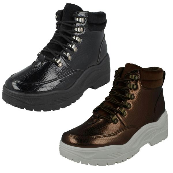 Spot On Ladies Spot On Flat Chunky Sole Ankle Boots F4437