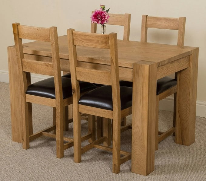 That's Furniture Kuba Small Oak Dining Table with Lincoln Oak Chairs