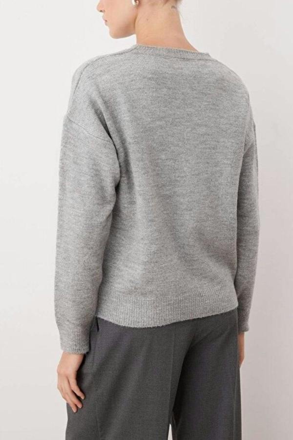 WOVCOR Soft-Textured Floral Patterned Knit Sweater