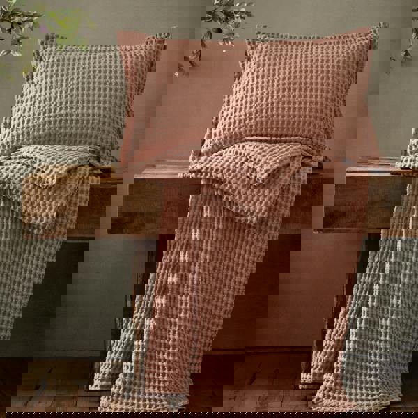 Catherine Lansfield Jaipur Chunky Waffle Cotton Blanket Throw Pink