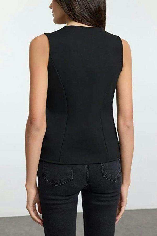 WOVCOR V-Neck Buttoned Flexible Knit Vest