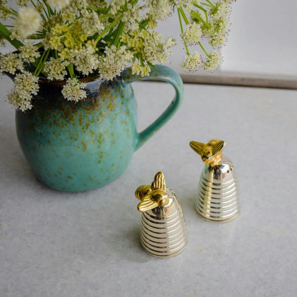 Culinary Concepts Queen Bee Hive Salt & Pepper Set