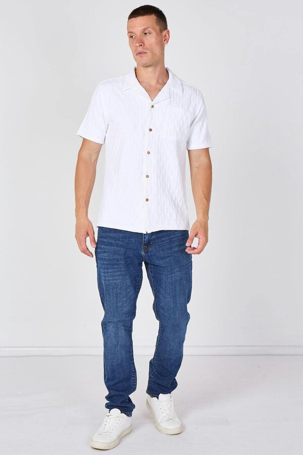 Textured Short Sleeve Revere Collar Shirt