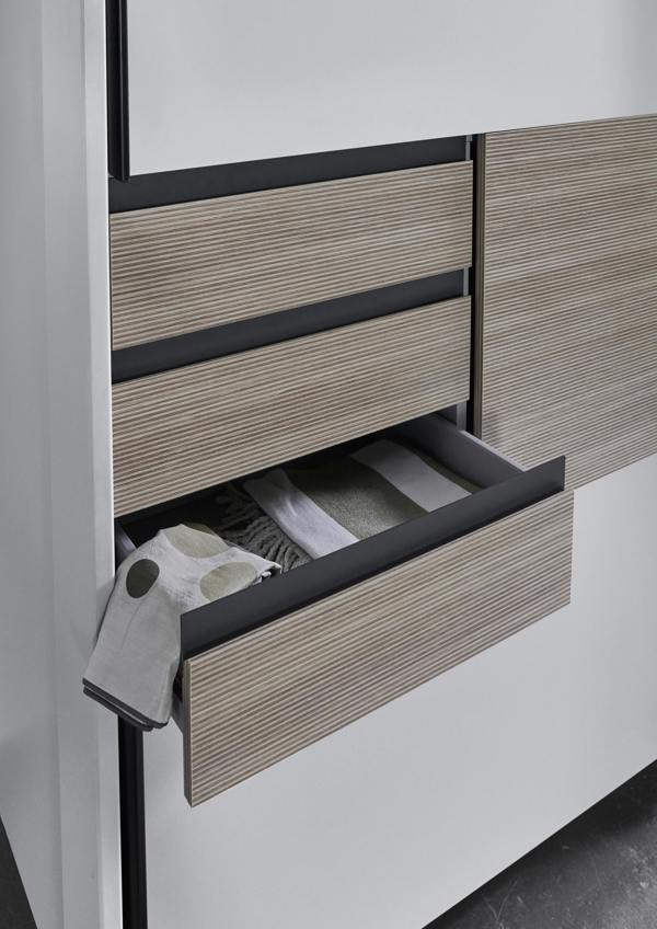 TJ's Furniture Breman 2 Door Sliding 180