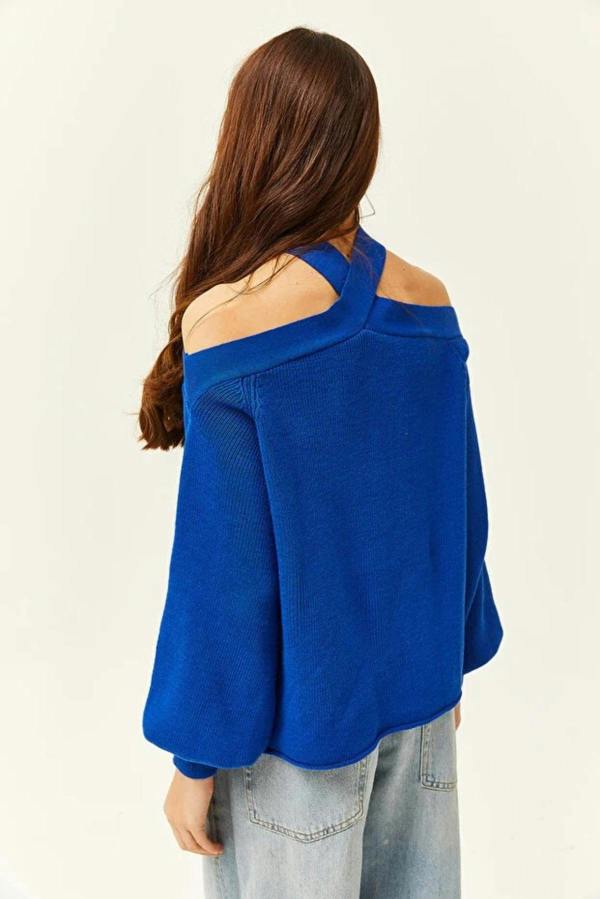 Hoxton Gal Cross-Neck Knit Sweater