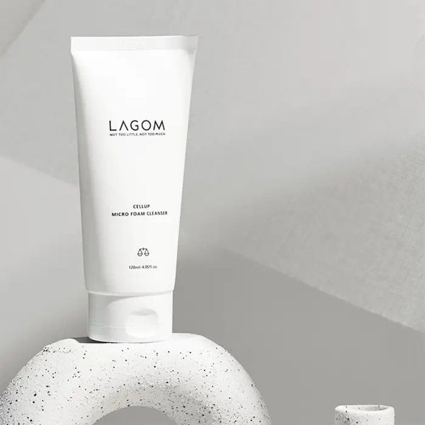 LAGOM Cellup Micro Foam Cleanser 120ml