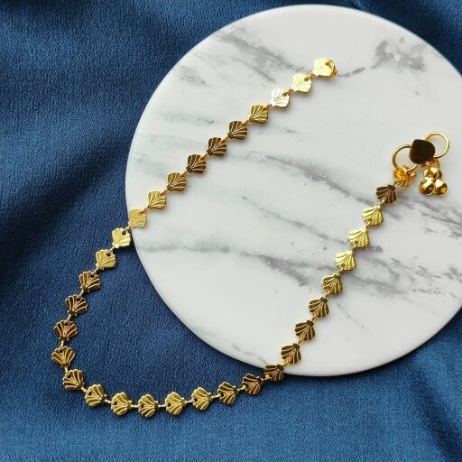 The Colourful Aura Golden Brass Fan Charm Minimalist Thin Slim Foot Payal Anklet