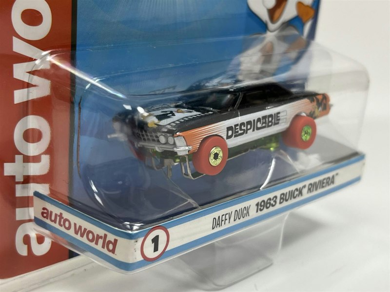 Auto World Slot Cars Daffy Duck 1963 Buick Riviera Thunderjet Ultra G HO Scale Slot Car SC363-1