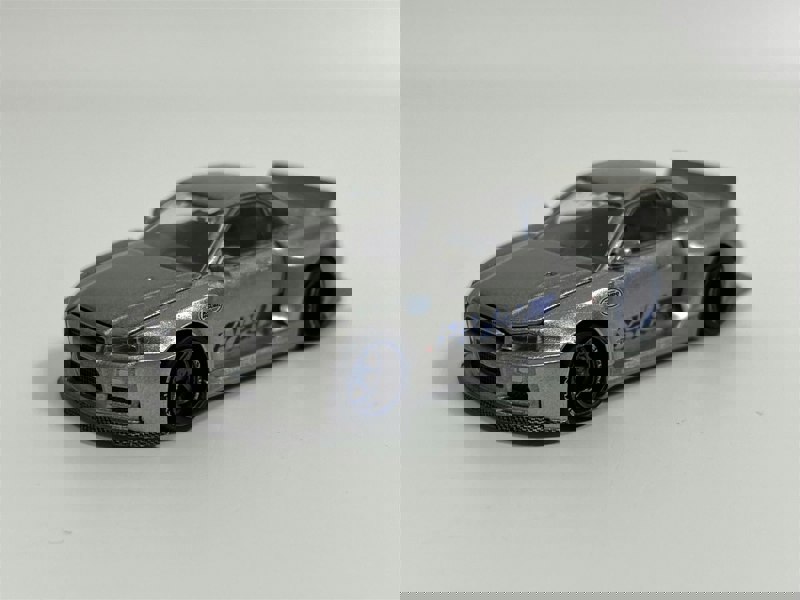 Mini GT Nissan Skyline GT R R34 Kaido Works Shinjuku V1 1:64 Mini GT KHMG143