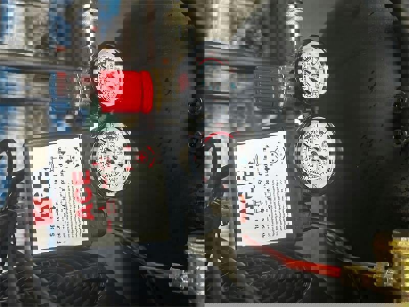 Heavy Duty Electric Air Compressor 100L 250LPM 8 BAR / 115PSI (3HP 2.2KW Garage Workshop)