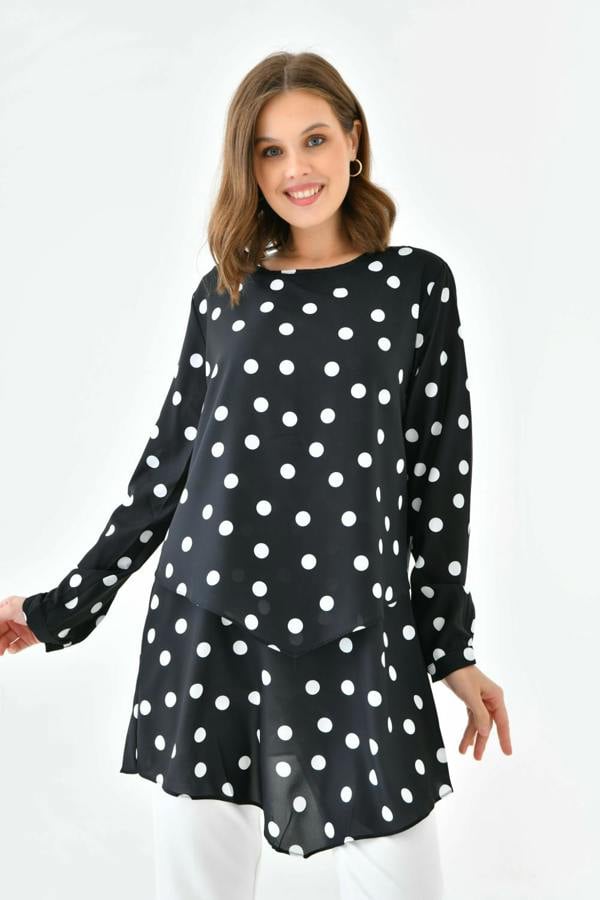 Hoxton Gal Oversized 3/4 Sleeves Crew Neck Layered Tunic with Polka Dot Print in Black and White