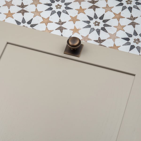 Handle & Home Antique Brass Round Knobs & Cup With Backplate