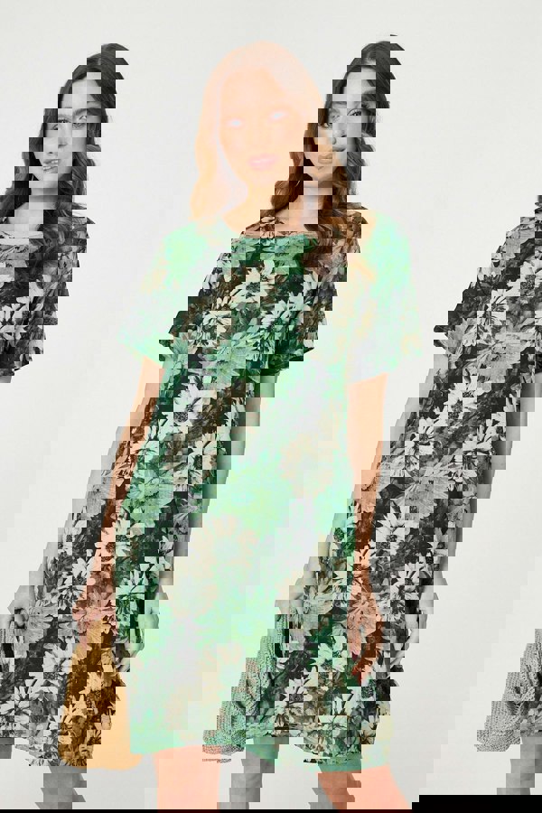 Green | Floral Short Sleeve Knee Length Shift Dress
