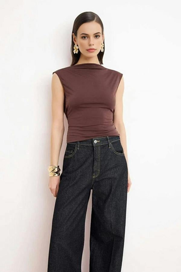 Boat Neck Sleeveless Knit Sandy Party Blouse