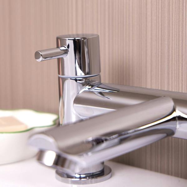 Flode Hunneberg Bath Filler - Polished Chrome Finish