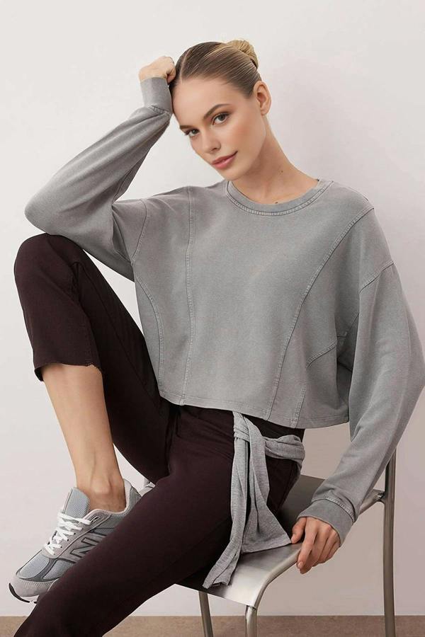 WOVCOR Relaxed Knitted Sweatshirt with Stitching Details