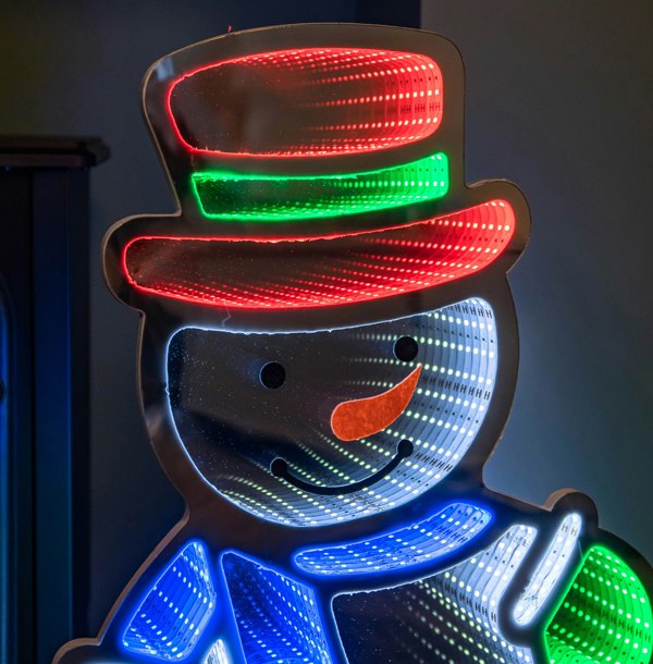 Samuel Alexander 60cm Light up Snowman Infinity Christmas Decoration with Multi-Coloured LEDs