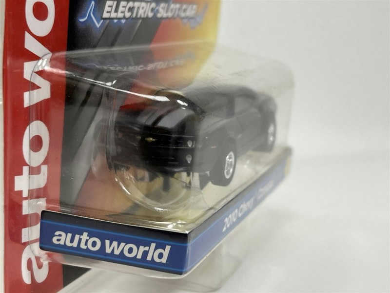 Auto World Slot Cars 2010 Chevy Camaro Black HO Scale Slot Car X Traction Auto World SC373-5