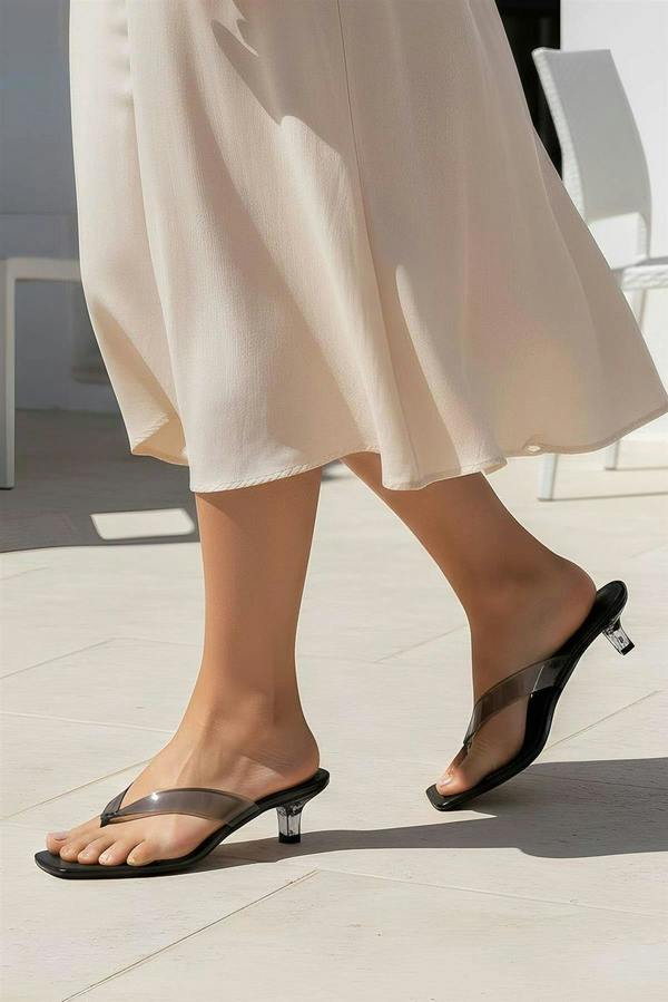 Spot On Ladies Spot On Toepost Heeled Sandals F00502