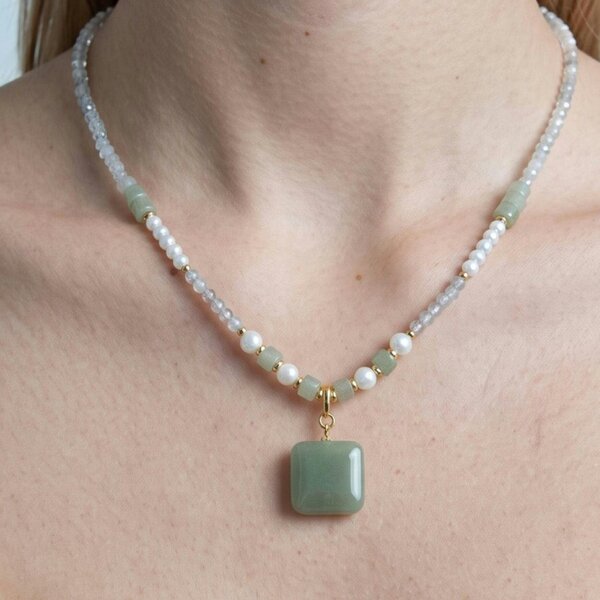 Uchi & Soto Shikaku Green Bead Necklace