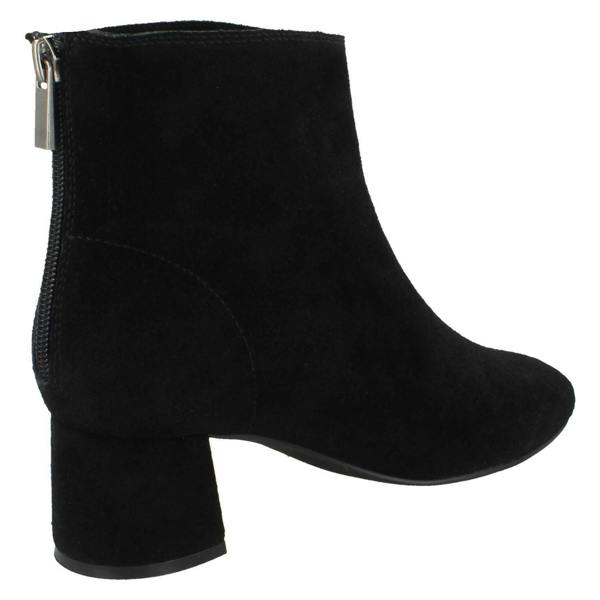 Leather Collection Ladies Leather Collection Suede Leather Ankle Boots F50966