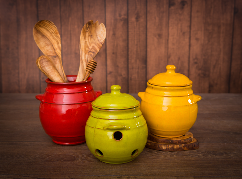 Verano Spanish Ceramics Selena - Garlic Jar with Lid