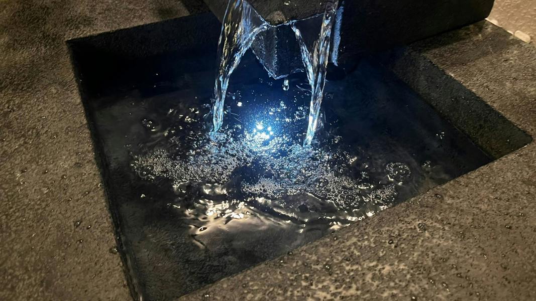 Tranquillity Water Features Oasis Pour Contemporary Water Feature