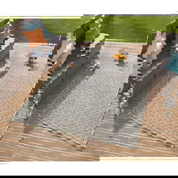 The Rugs Stylish Outdoor & Indoor Diamond Design Rug