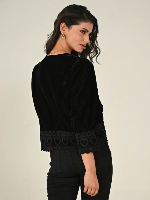Rose & Nancy Harri Black Heart Embroidery Velvet Jacket