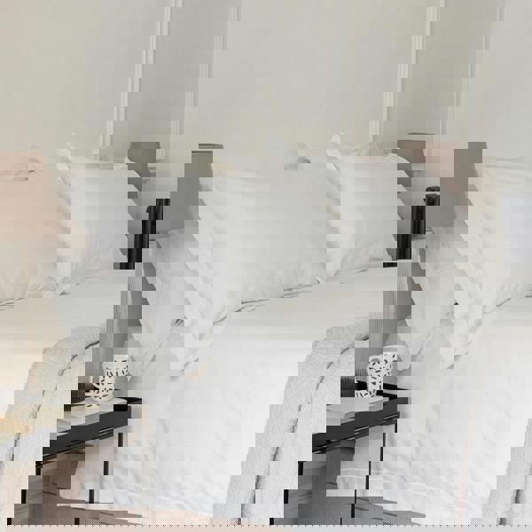 Soak&Sleep White 200 Thread Count Egyptian Cotton Duvet Cover