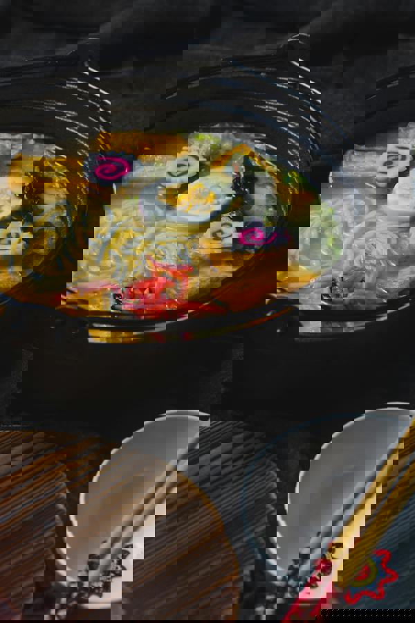 KitchenCraft World of Flavours Cast Iron Cooking Pot